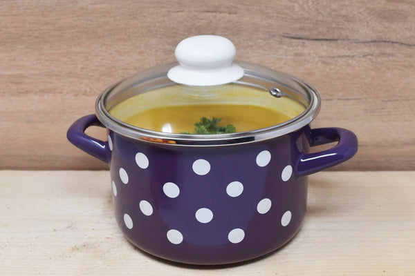 Vaisselle Emaillée purple enamel pot with white polka dots, glass lid, 2L capacity, ideal for soups and stews.