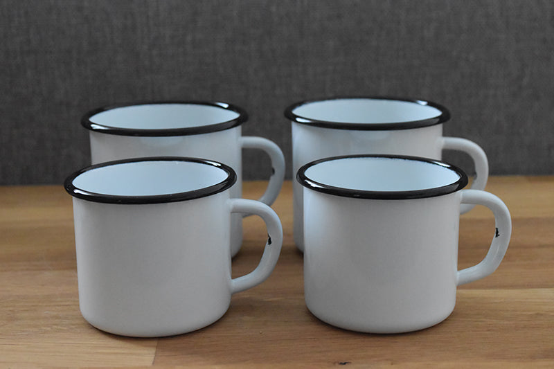 Mugs en métal émaillé - Blanc - 2x250 ml et 2x400 ml